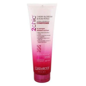 Giovanni 2chic Ultra Luxurious Cherry Blossom & Rose Petals Conditioner 8.5 oz - ElizabethBeautyProducts.com